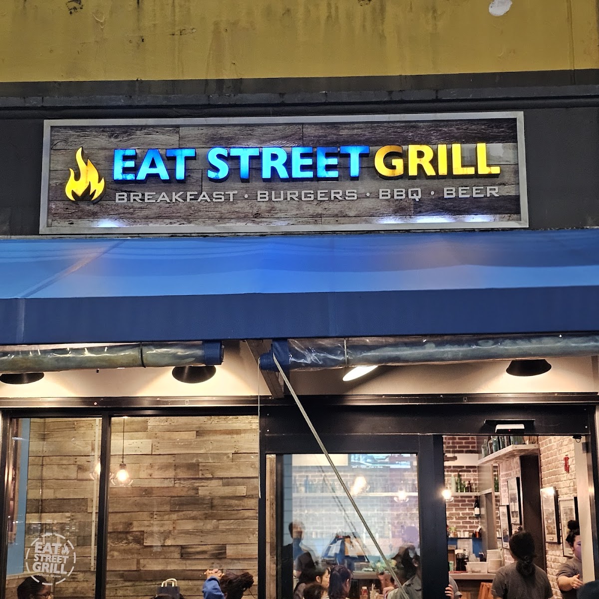 Eat Street Grill
